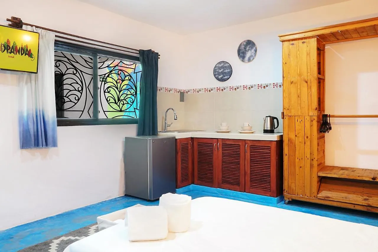 Red Panda Hostal Playa del Carmen 0*,